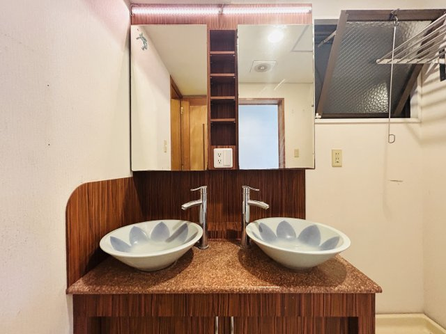 コスタヴェルデの独立洗面台