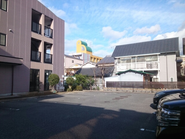 メルヴェイユの駐車場