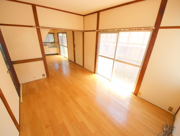 松美台借家の居間・リビング