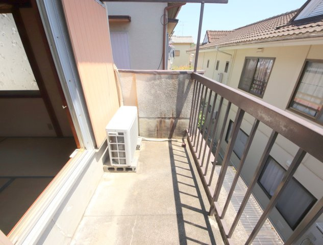 松美台借家のバルコニー