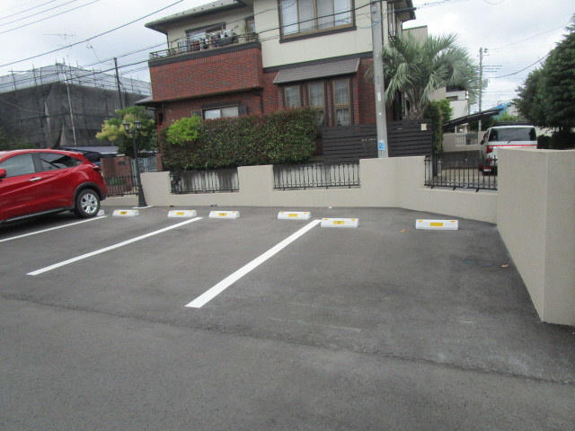 グレイス勝田台　東棟の駐車場|★駐車場★