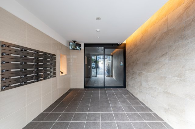 ブリリアコート龍谷大前のエントランス|綺麗なエントランスです。