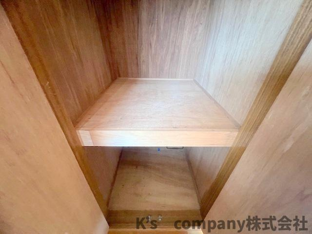 ◎高座郡寒川町小谷3丁目　中古戸建の収納|2階の廊下にある収納スペース◇