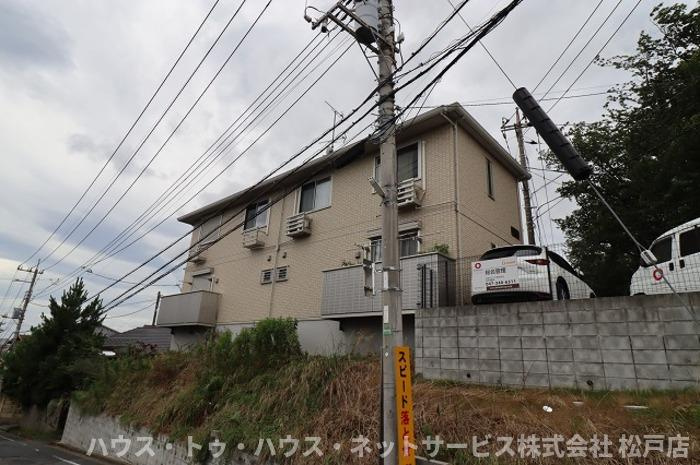 クレストセブンの外観