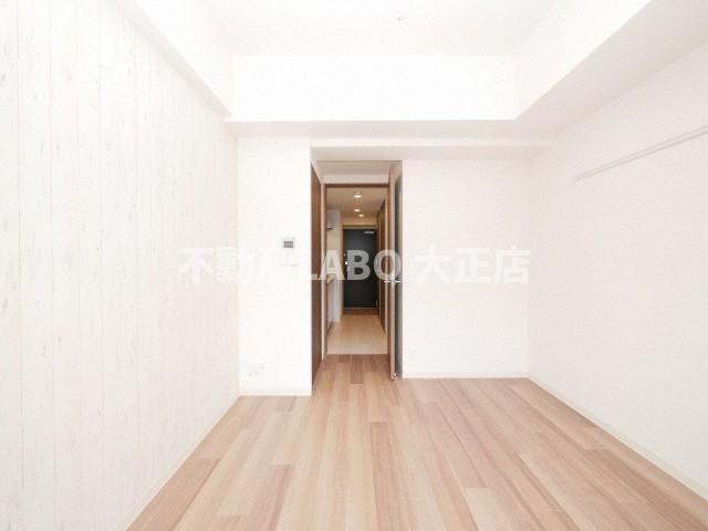 プレサンス難波インフィニティの洋室