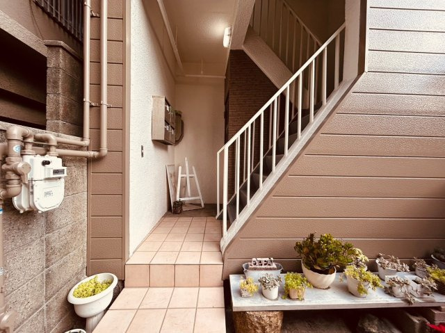 黒田ビルのエントランス