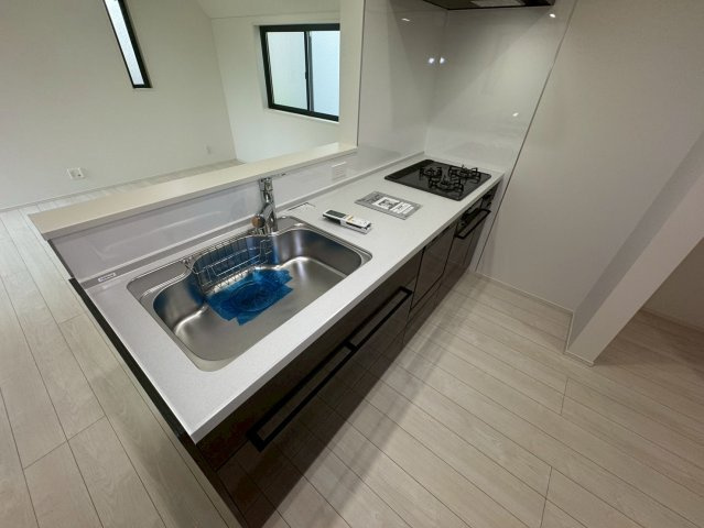 府中市美好町一丁目戸建のキッチン