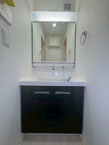 府中市美好町一丁目戸建の洗面所