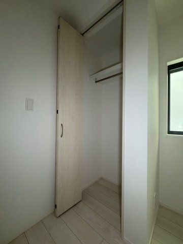 府中市美好町一丁目戸建の収納