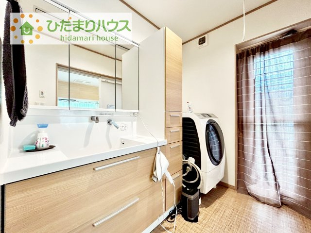 【独立洗面台】 | つくば市みどりの中央　中古戸建 | 大きな洗面台で朝の支度も捗ります！