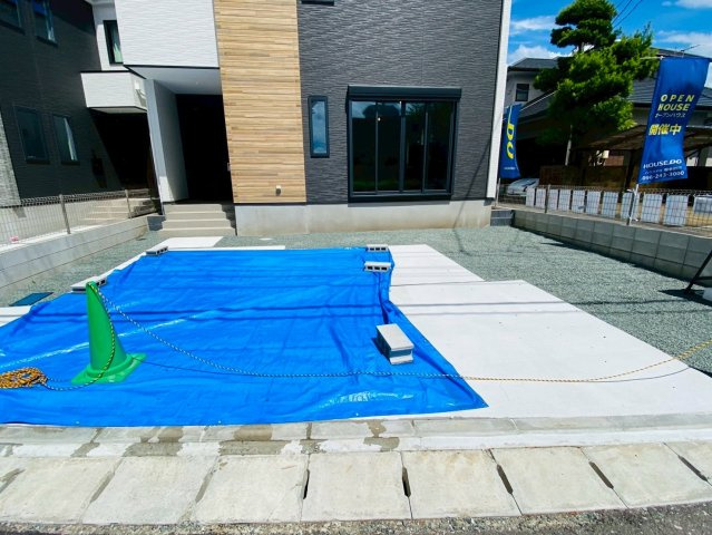 ケイアイグレイス／中央区/上水前寺／３号棟の駐車場|並列駐車最大3台可能です♪