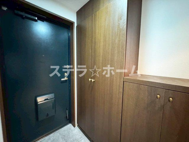 ダイアパレス枚方山田池公園の玄関|収納もある玄関です