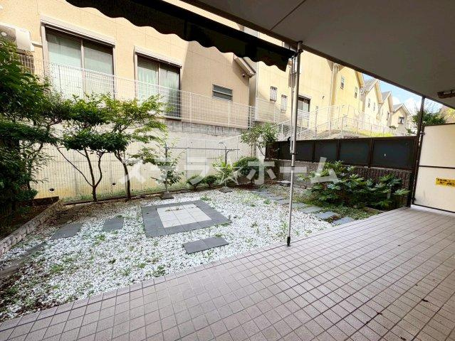 ダイアパレス枚方山田池公園の庭|お庭です