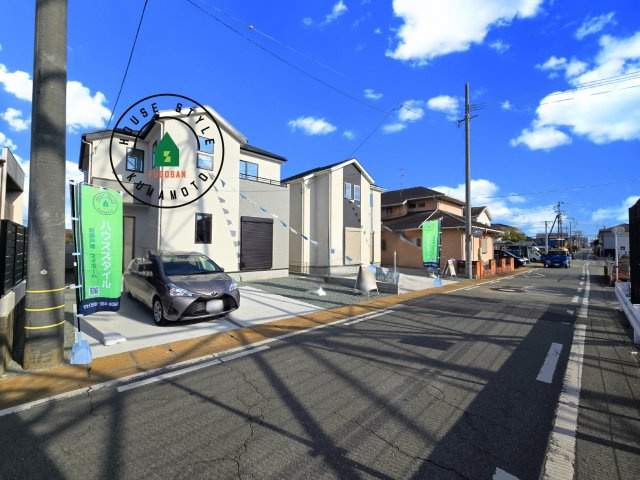 菊池郡菊陽町沖野3丁目第2-2棟（2号棟）　の前面道路含む現地写真|見学の時間などお気軽にお問い合わせ下さい。