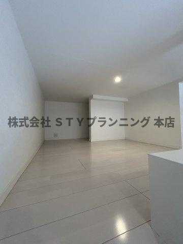 仲介手数料０円！フォレストKCの洋室