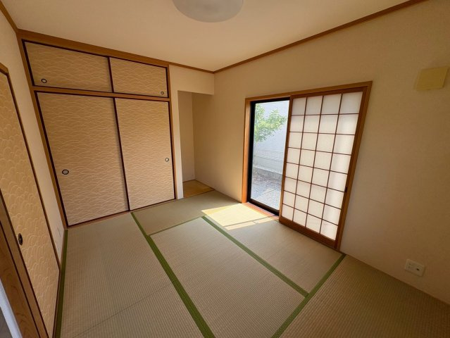 三木市志染町東自由が丘１丁目（中古戸建）の和室