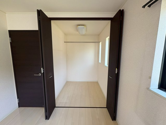 三木市志染町東自由が丘１丁目（中古戸建）の収納