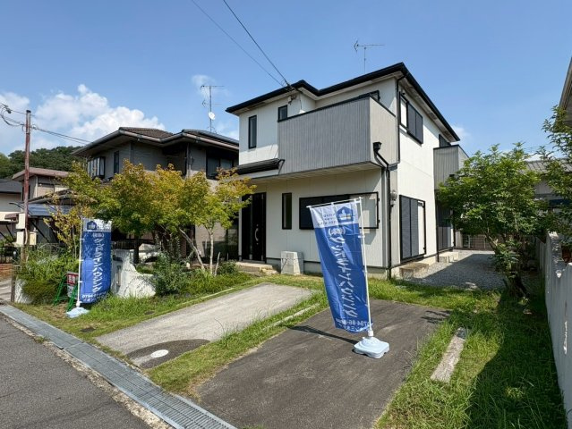 三木市志染町東自由が丘１丁目（中古戸建）の外観
