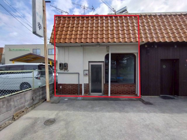 豊川市本野ヶ原2丁目貸店舗の外観