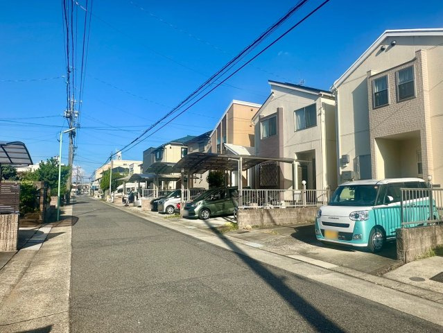 名古屋市名東区香坂戸建の前面道路含む現地写真