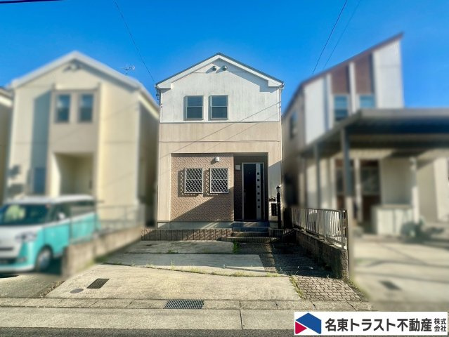 名古屋市名東区香坂戸建