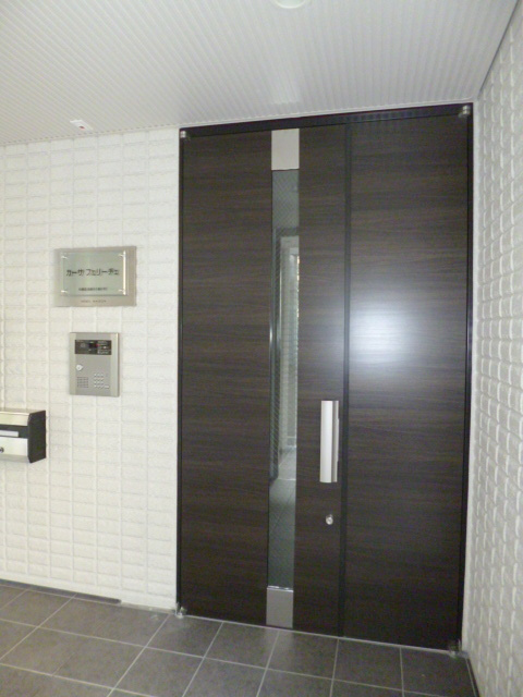 カーサフェリーチェのエントランス|★オートロック付きのエントランス★