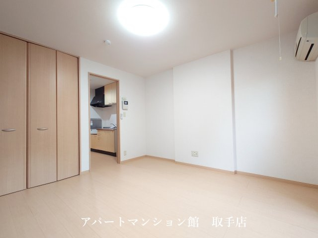 グリーンパレスHIROSEの居間・リビング