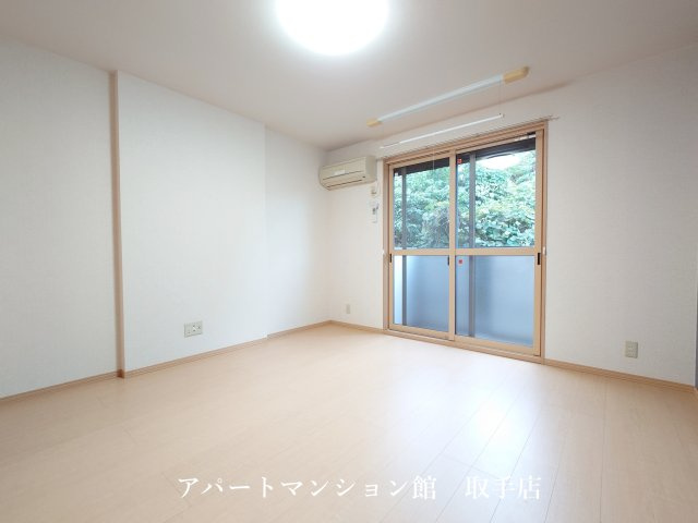 グリーンパレスHIROSEの居間・リビング