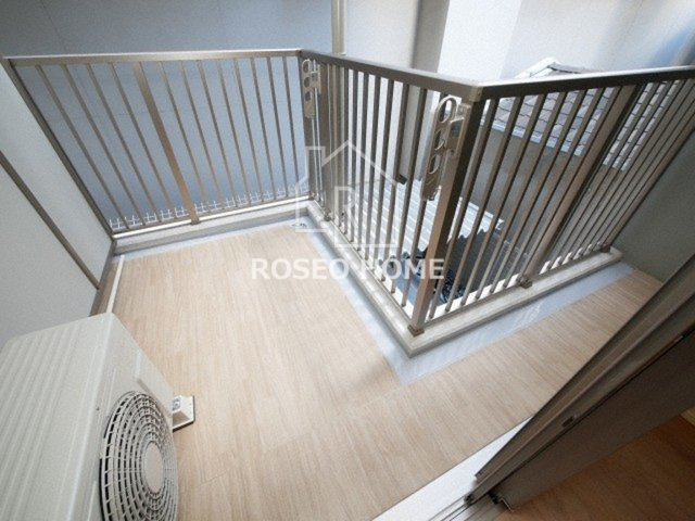 ハイデンス梅ヶ枝のバルコニー