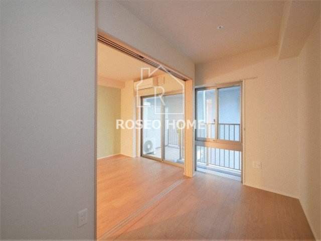 ハイデンス梅ヶ枝の洋室