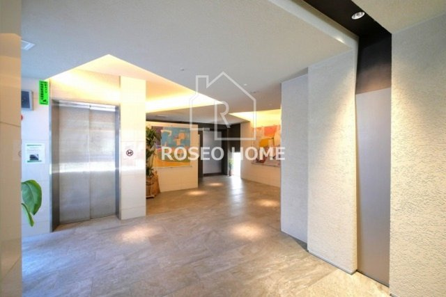 ハイデンス梅ヶ枝のロビー