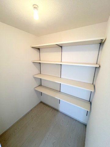 昭島市武蔵野2丁目　新築　全5棟　2号棟の収納