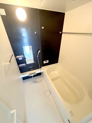 昭島市武蔵野2丁目　新築　全5棟　2号棟の浴室