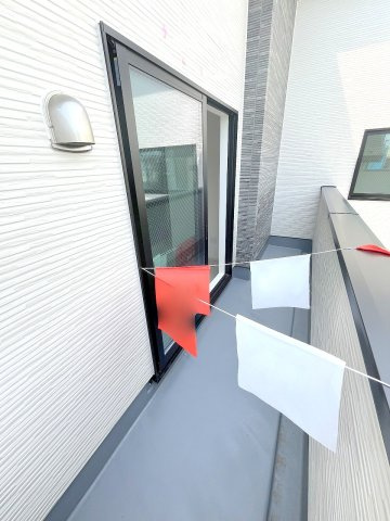 昭島市武蔵野2丁目　新築　全5棟　2号棟のバルコニー