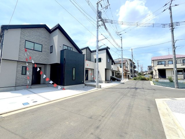 昭島市武蔵野2丁目　新築　全5棟　2号棟の前面道路含む現地写真