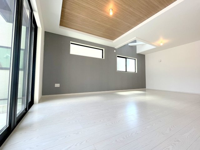 昭島市武蔵野2丁目　新築　全5棟　2号棟の居間・リビング