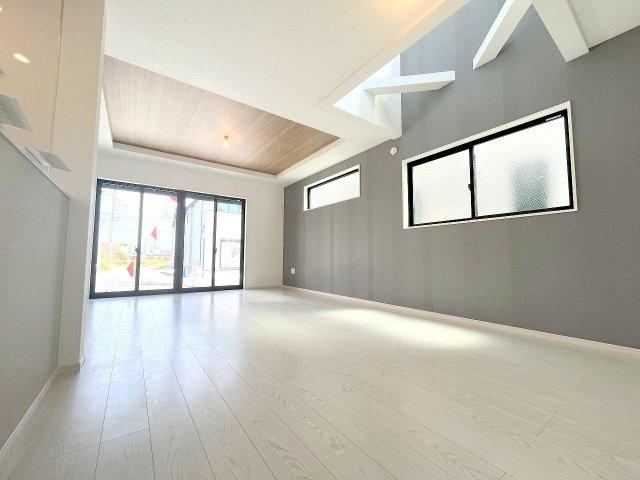 昭島市武蔵野2丁目　新築　全5棟　2号棟の居間・リビング