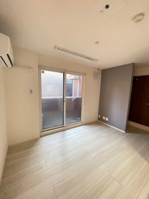【居間・リビング】 | D-room高宮通り | 別号室の写真になります。現況優先。