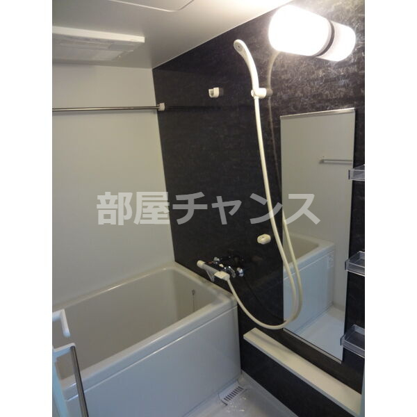 アロハパレスの浴室|脱衣スペースもあります