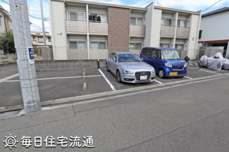【駐車場】