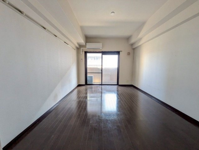 ローズモント・フレア天神南の居間・リビング