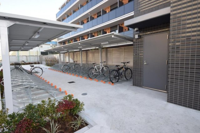 Ｌａ　Ｄｏｕｃｅｕｒお花茶屋Ⅱの駐車場