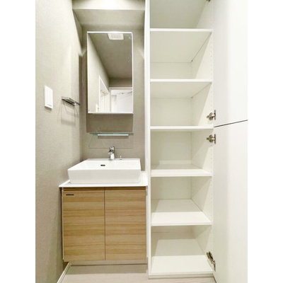 【内装】 | Log板橋区役所前