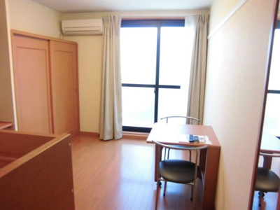 【居間・リビング】 | レオパレストワイライトテラス