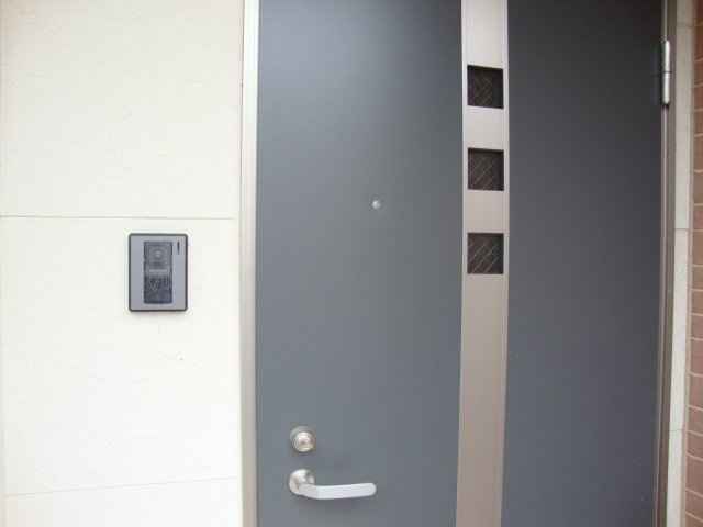 ＡＮＤ　ＯＮＥ　西棟の玄関|玄関＆ＴＶインターホン