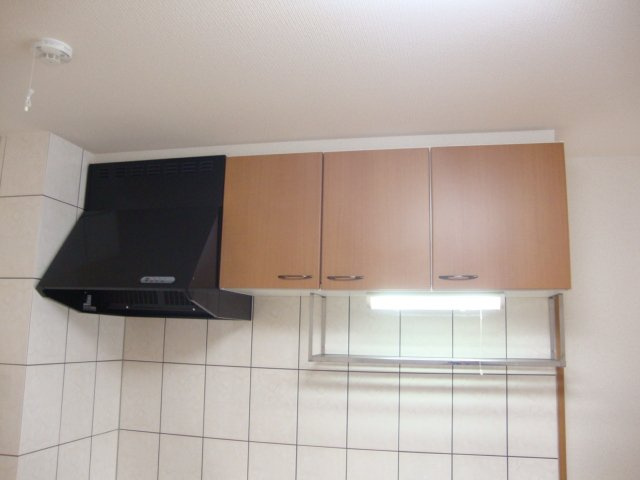 ＡＮＤ　ＯＮＥ　西棟の収納|キッチン収納上段