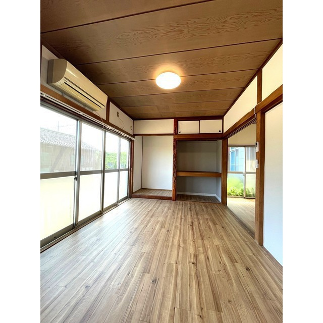 岐阜市江崎南の一戸建ての居間・リビング