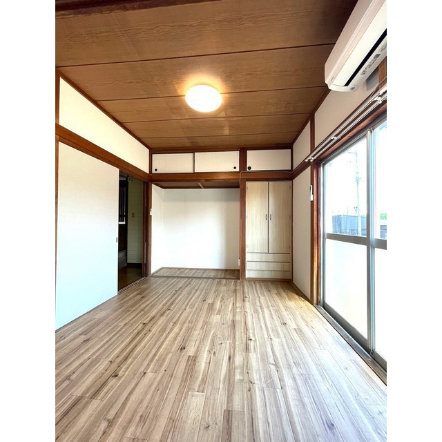 岐阜市江崎南の一戸建ての居間・リビング