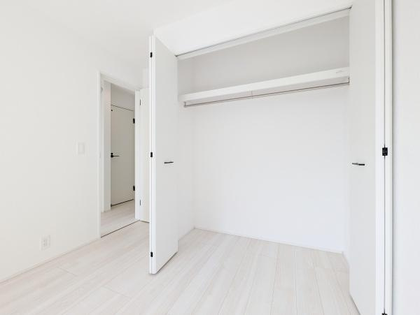 横浜市泉区和泉中央南２丁目の新築一戸建の収納|豊富な収納スペース。
収納が多いとお部屋が広く使えます！