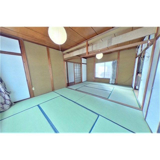 岐阜市鏡島中２丁目の一戸建ての居間・リビング